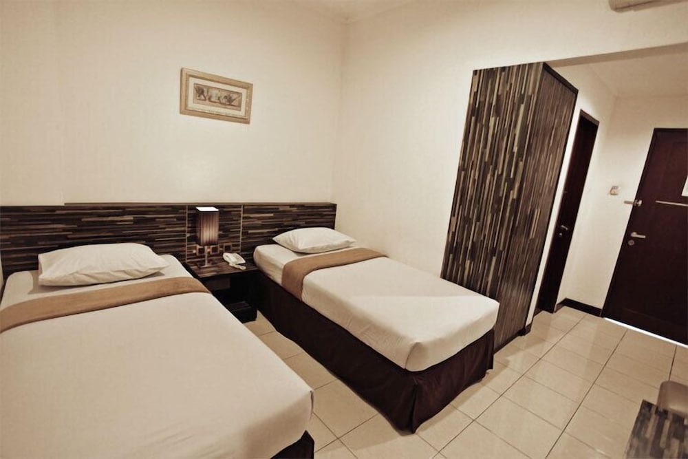N2 Hotel Gunung Sahari 16/46
