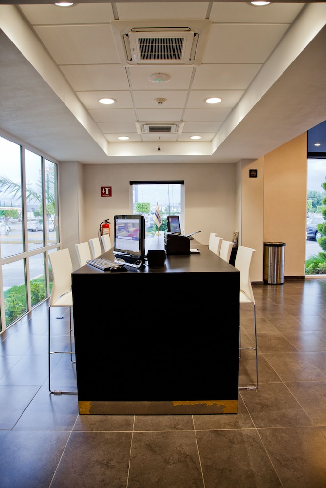 City Express by Marriott Tehuacan 7/50