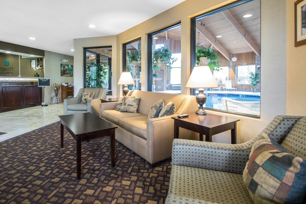 Quality Inn & Suites Sun Prairie Madison East 21/32