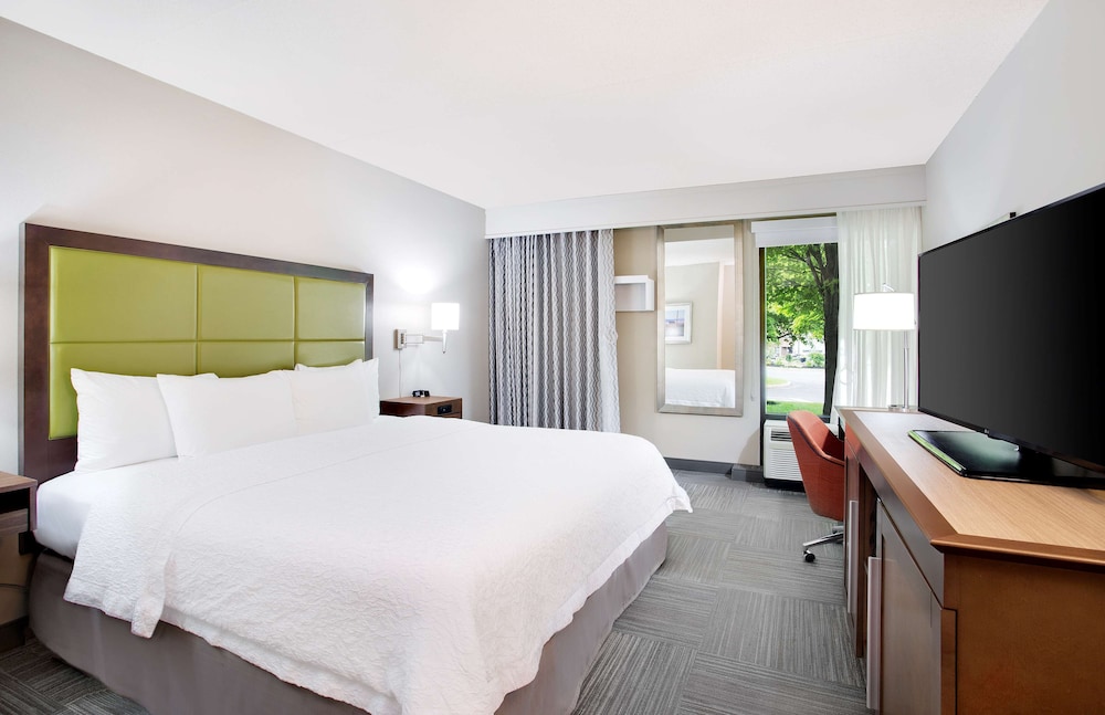 Hampton Inn Lancaster, PA 14/42