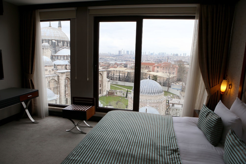 Grand Hotel Gulsoy 17/64