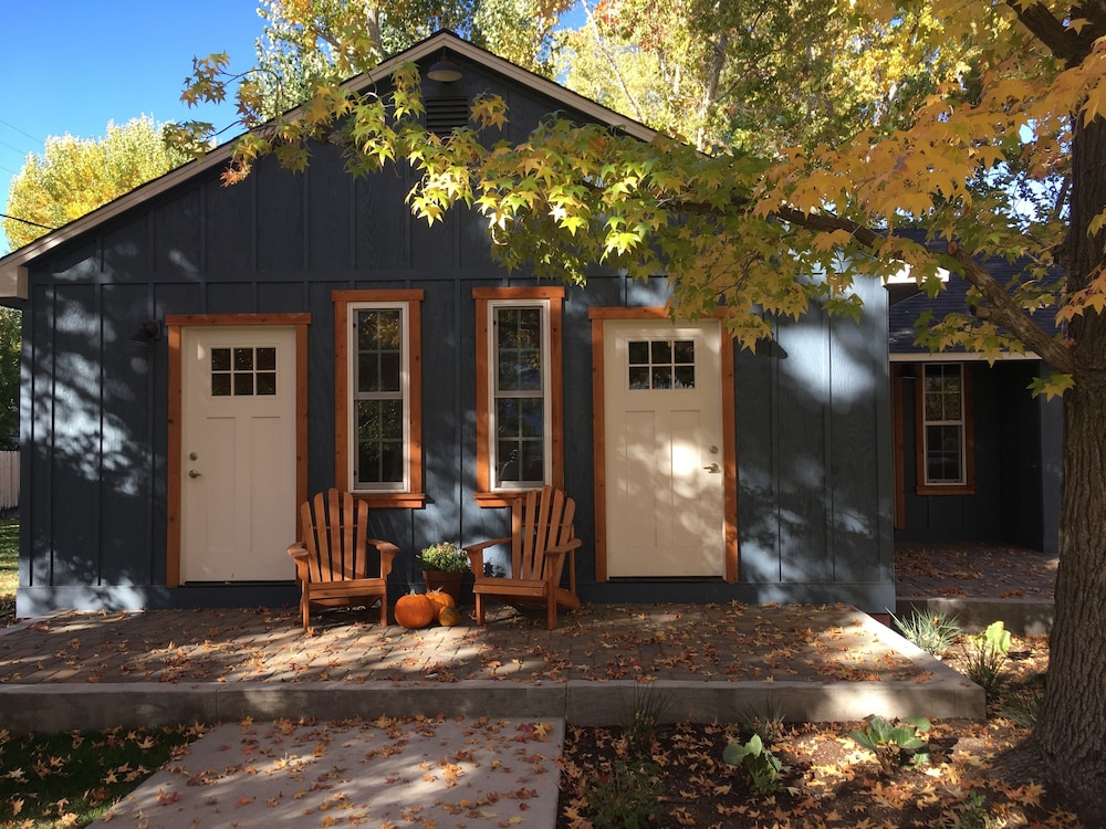 Eastside Guesthouse 1/57