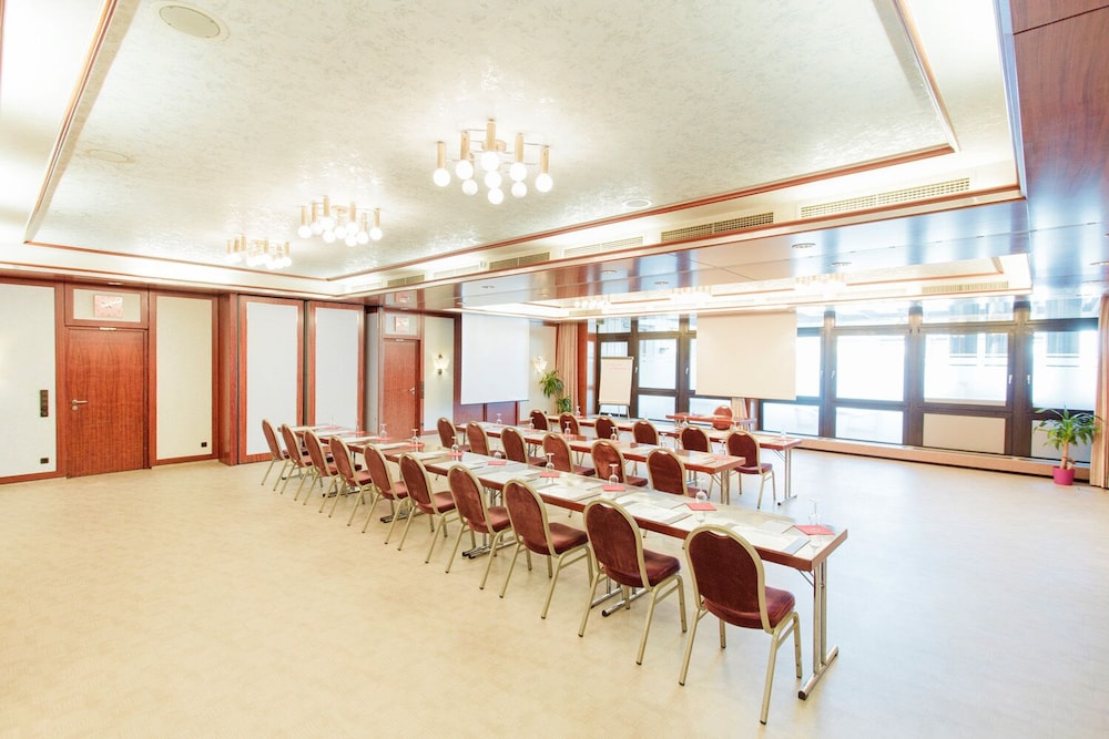 Best Living Hotel Arotel 53/67