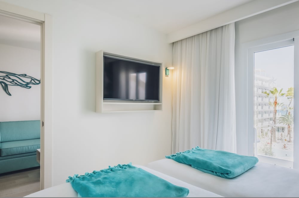 Iberostar Waves Alcudia Park 18/50