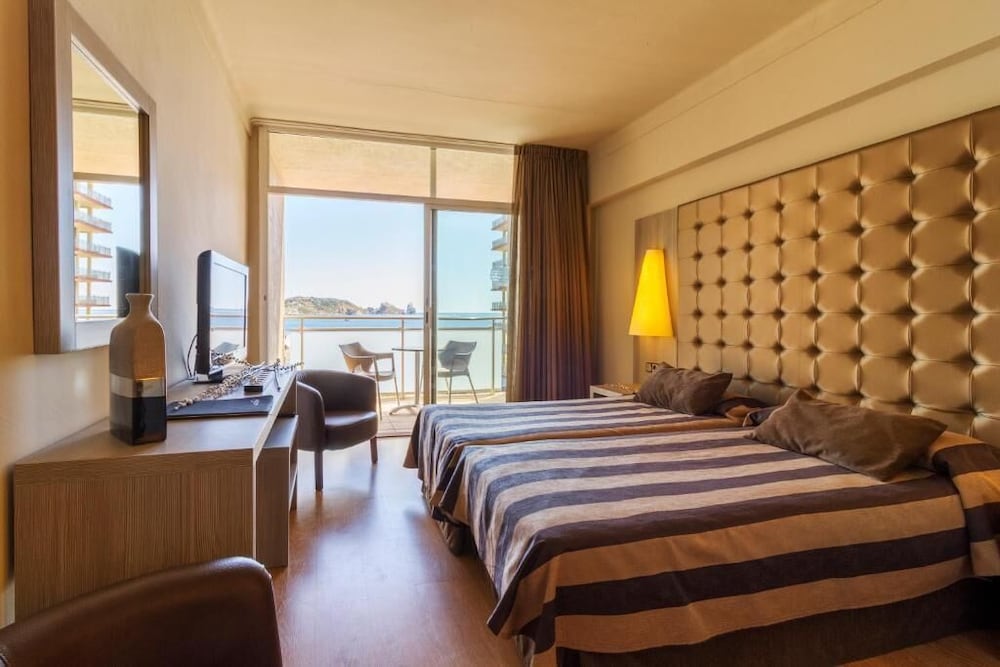 Panorama Hotel 4/32