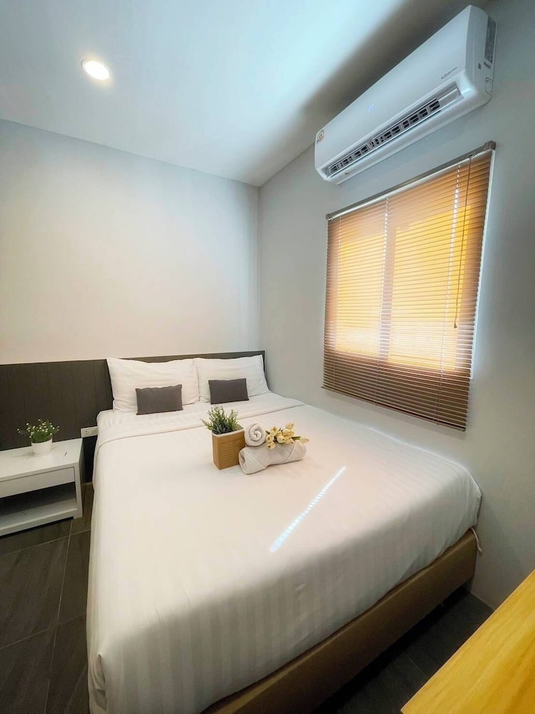 De Lux Bangkok Hotel 24/52