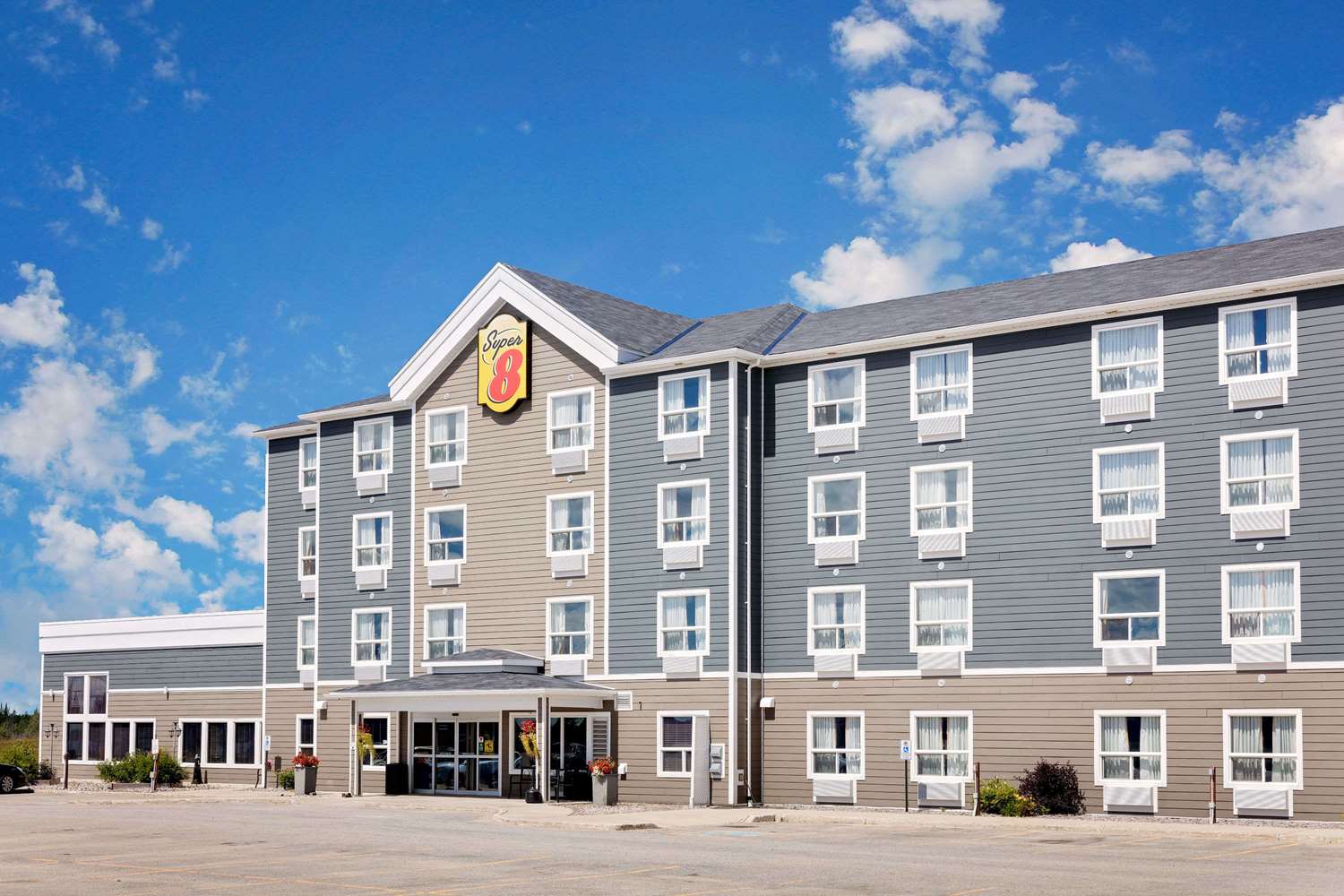 Super 8 By Wyndham Kapuskasing 1/11