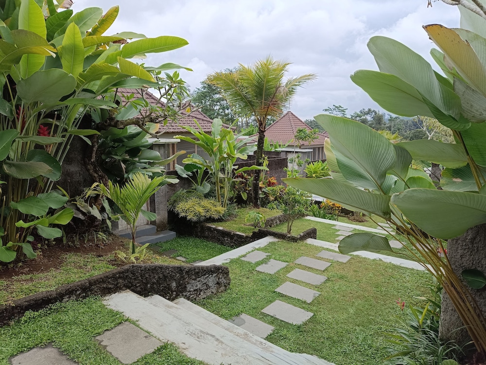 Thantha Serenity Resort 42/47