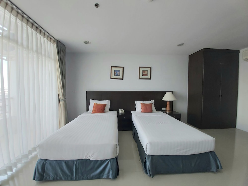 AMPO RESIDENCE 26/43
