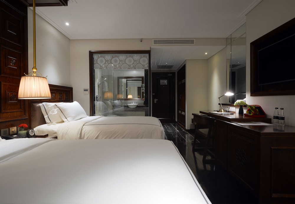 Le Jardin Hotel Haute Couture 26/76