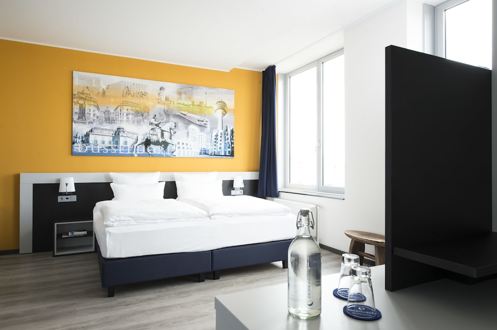 Carathotel Dusseldorf City 10/32