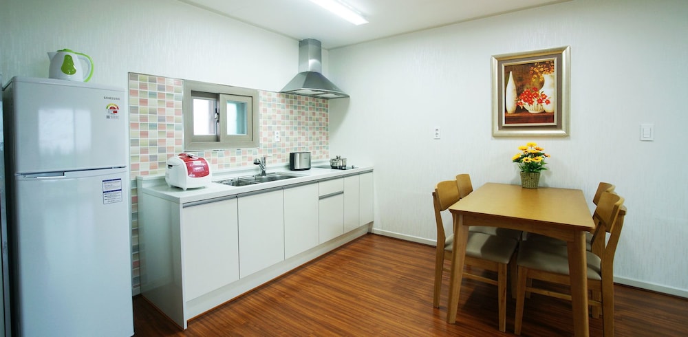 Jeju J Pension 9/37