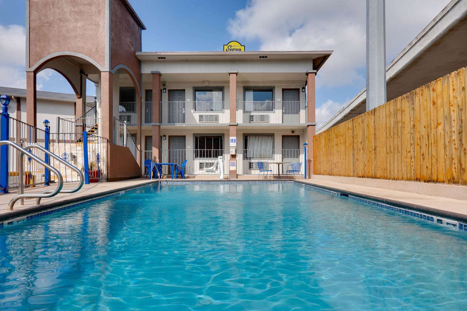 Super 8 By Wyndham San Antonio Downtown/Alamo 2/40
