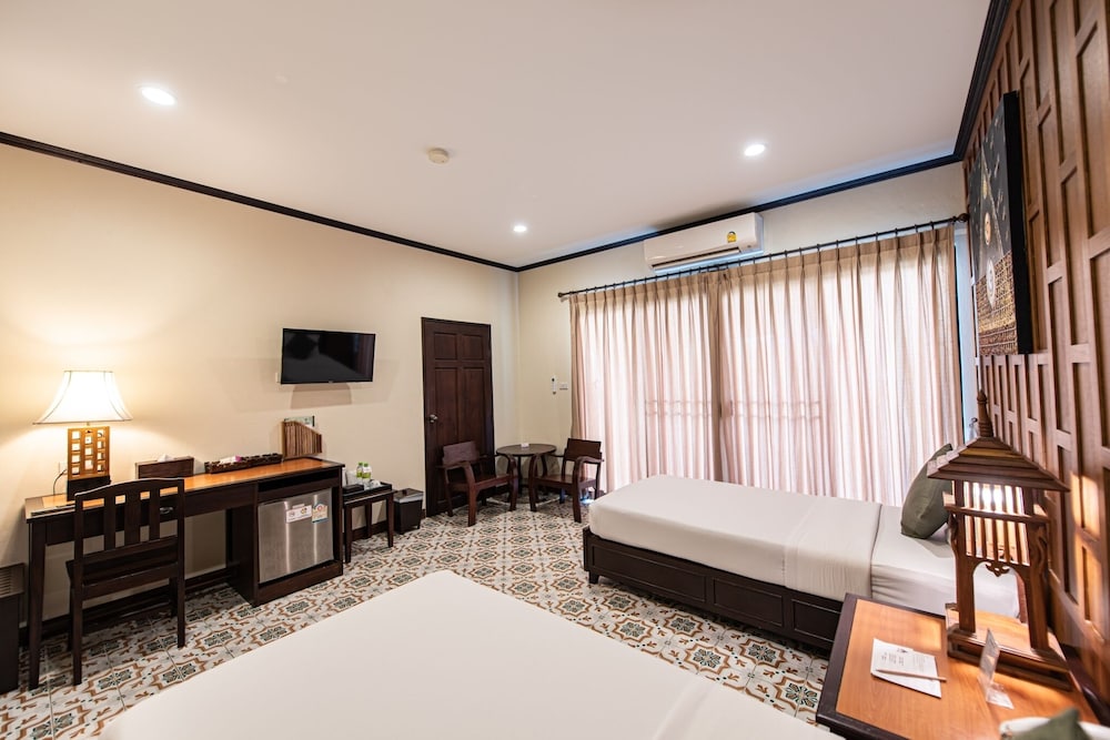 Horizon Village And Resort 26/72