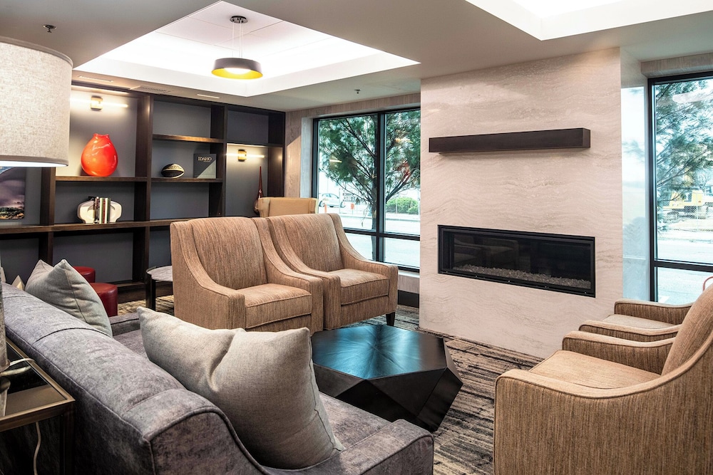 Hotel 43 38/60