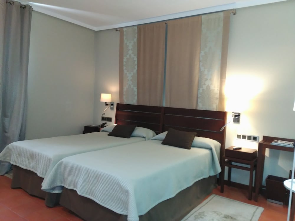 Parador De Caceres 24/63