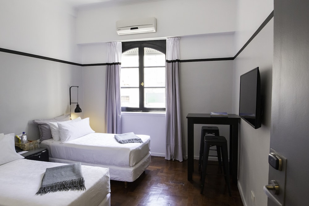 Carsson Hotel 31/67