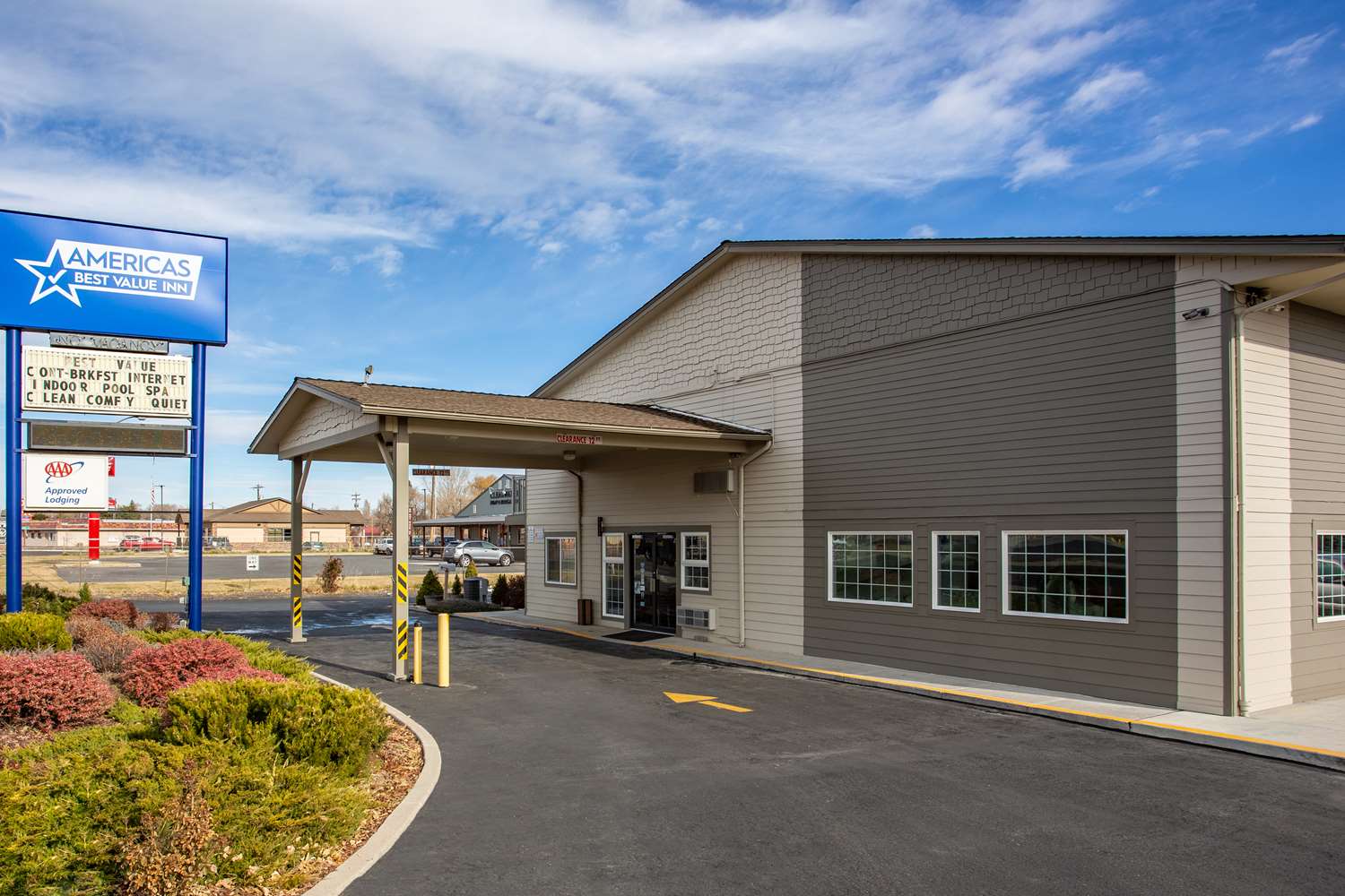 Americas Best Value Inn Burns 33/36