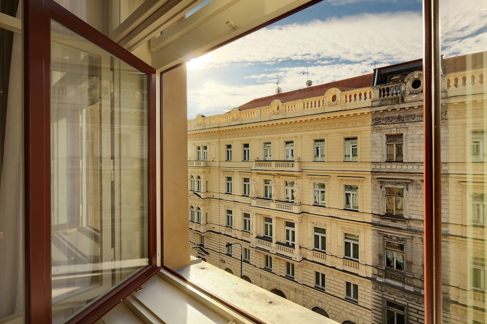 Salvator Boutique Hotel 11/57