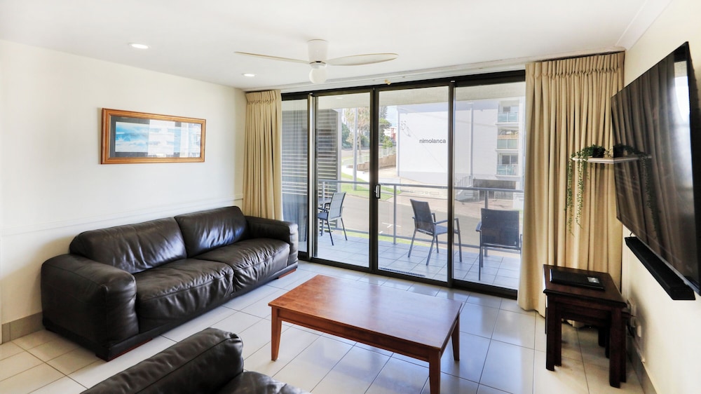 MERRIMA COURT HOLIDAY APARTMENTS 55/74