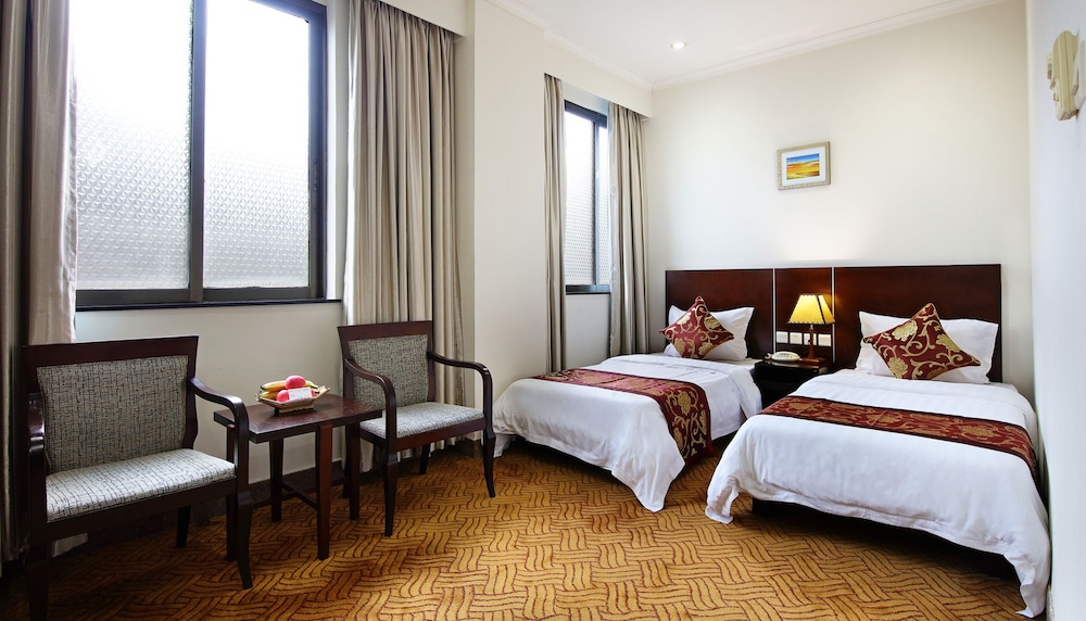 Deluxe Twin Bed Room