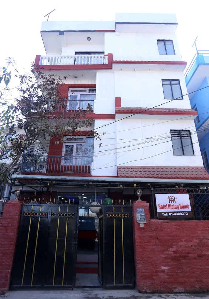 Hotel Rising Home 1/25
