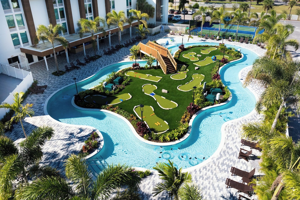 Kompose Boutique Resort at Theme Parks 46/55