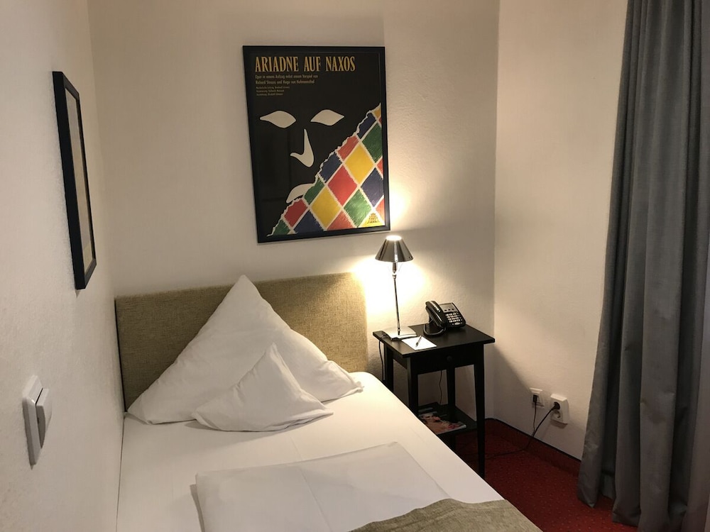 Hotel Nymphenburg City 30/72