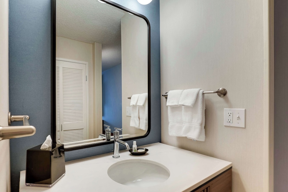 غرفة بسرير كينج لذوي الإعاقة، Sonesta Select Scottsdale At Mayo Clinic Campus 7/18