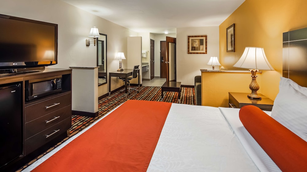 Best Western Greentree Inn & Suites 13/27