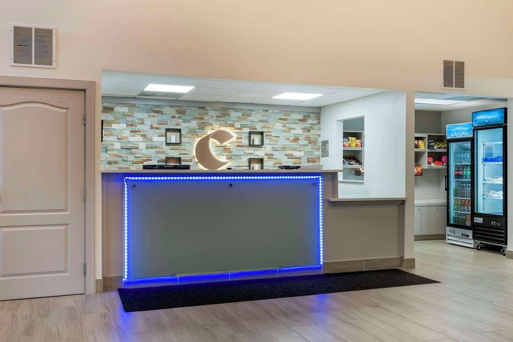 Comfort Suites Elgin Northwest 4/48