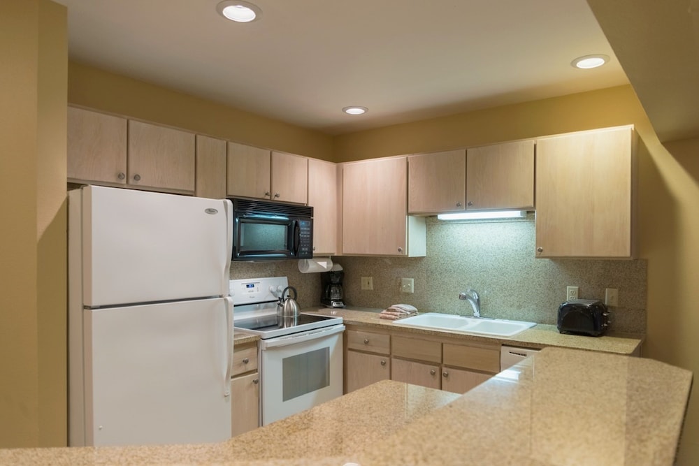 Whispering Woods Resort 40/65