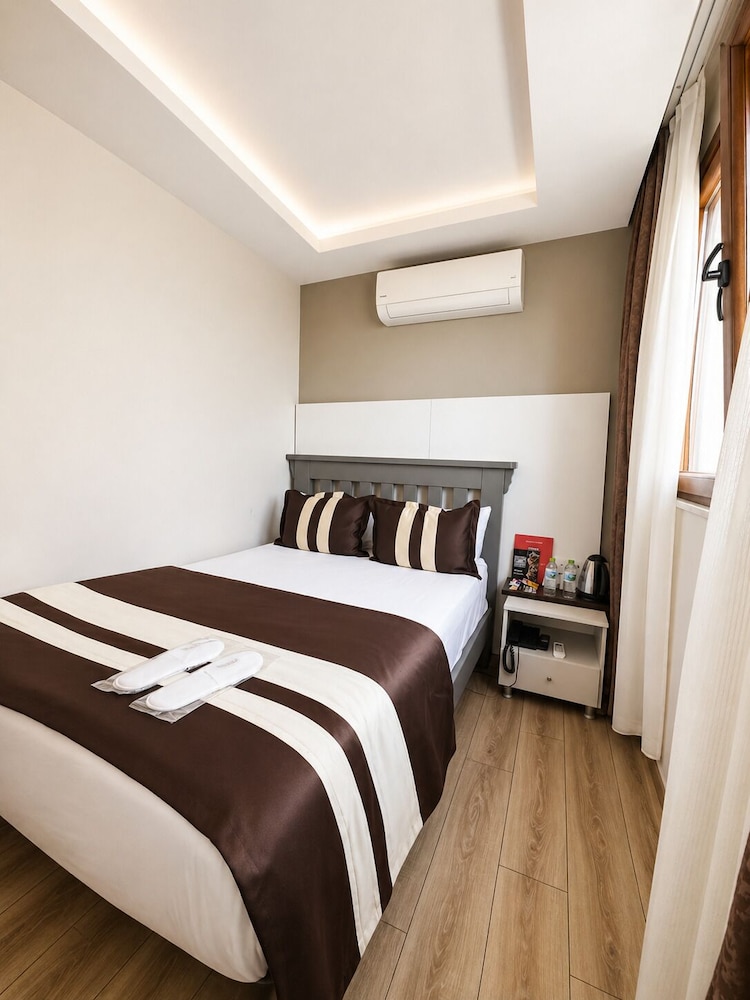 The Peraport Hotel 17/48