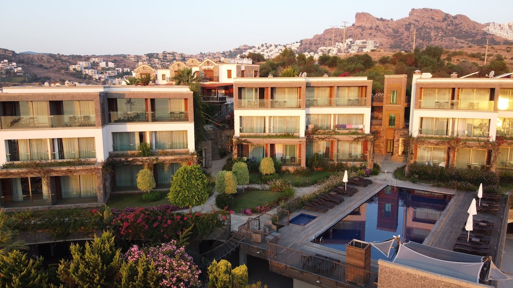 Costa Farilya Special Class Hotel 7/71