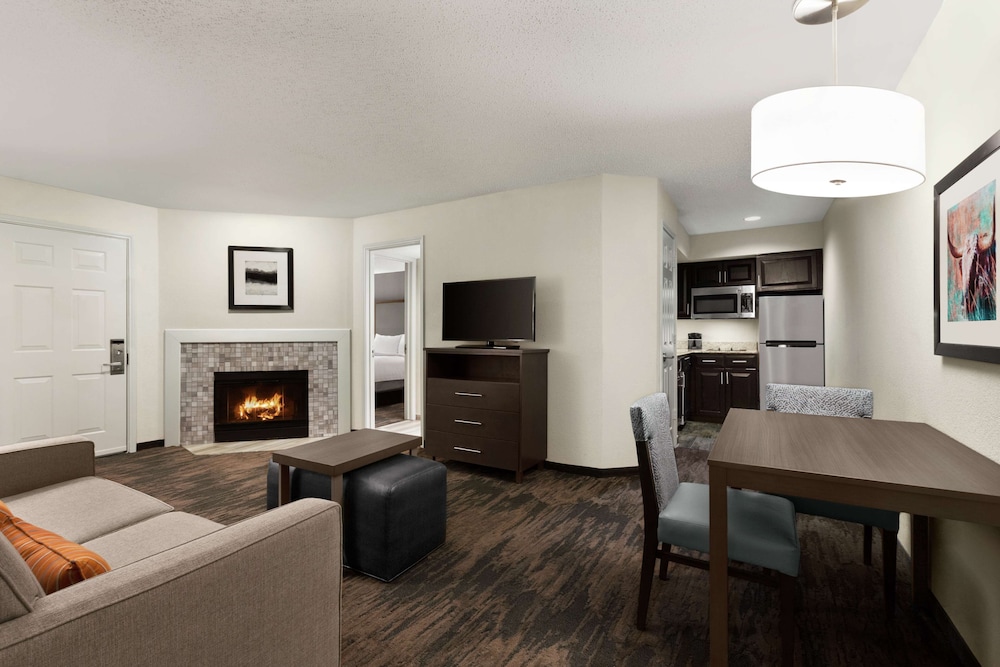Homewood Suites Dallas Addison 29/37