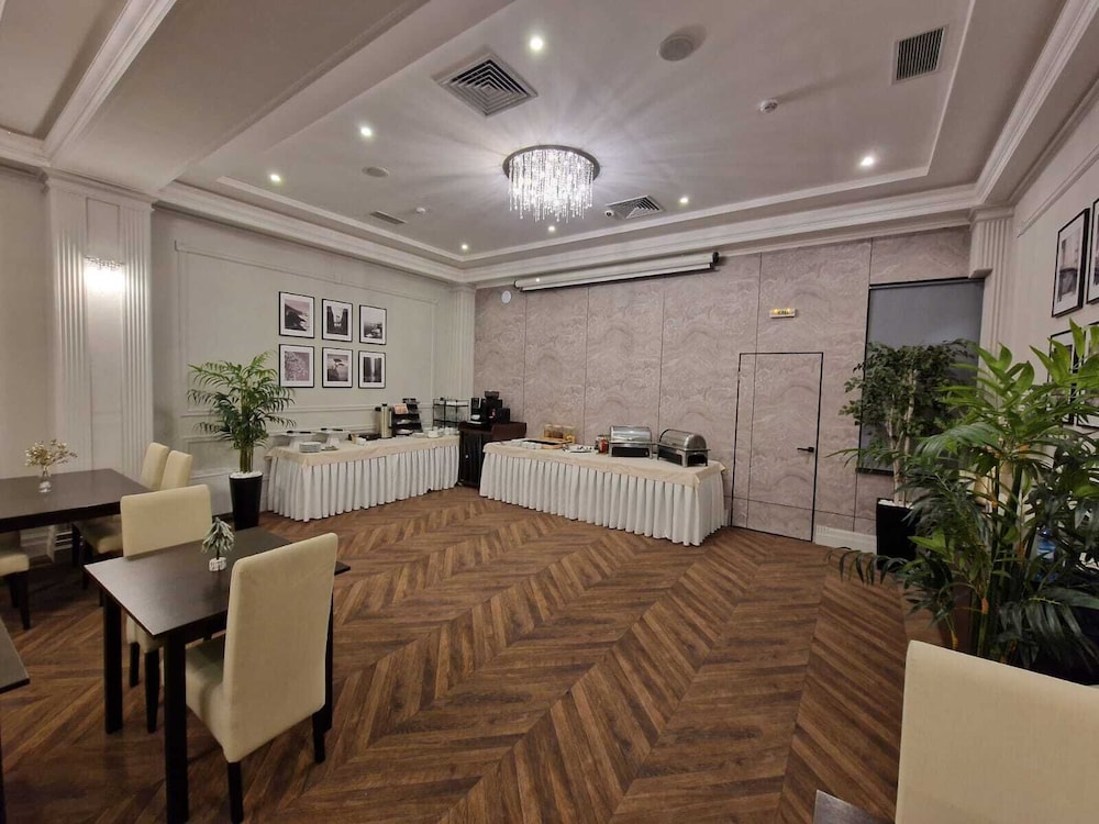 Regency Hotel 11/49