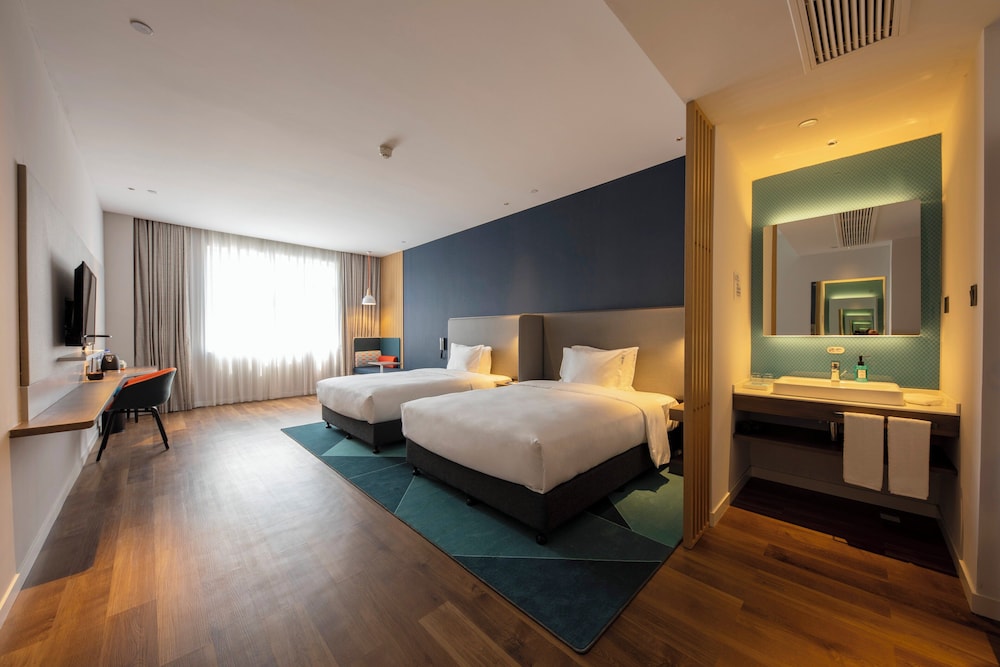 Standard, Twin Beds, Extra Floor Space