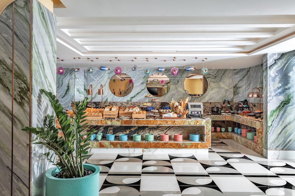 PIPA Bangkok Sukhumvit 11 by Kingston Hotels 10/60