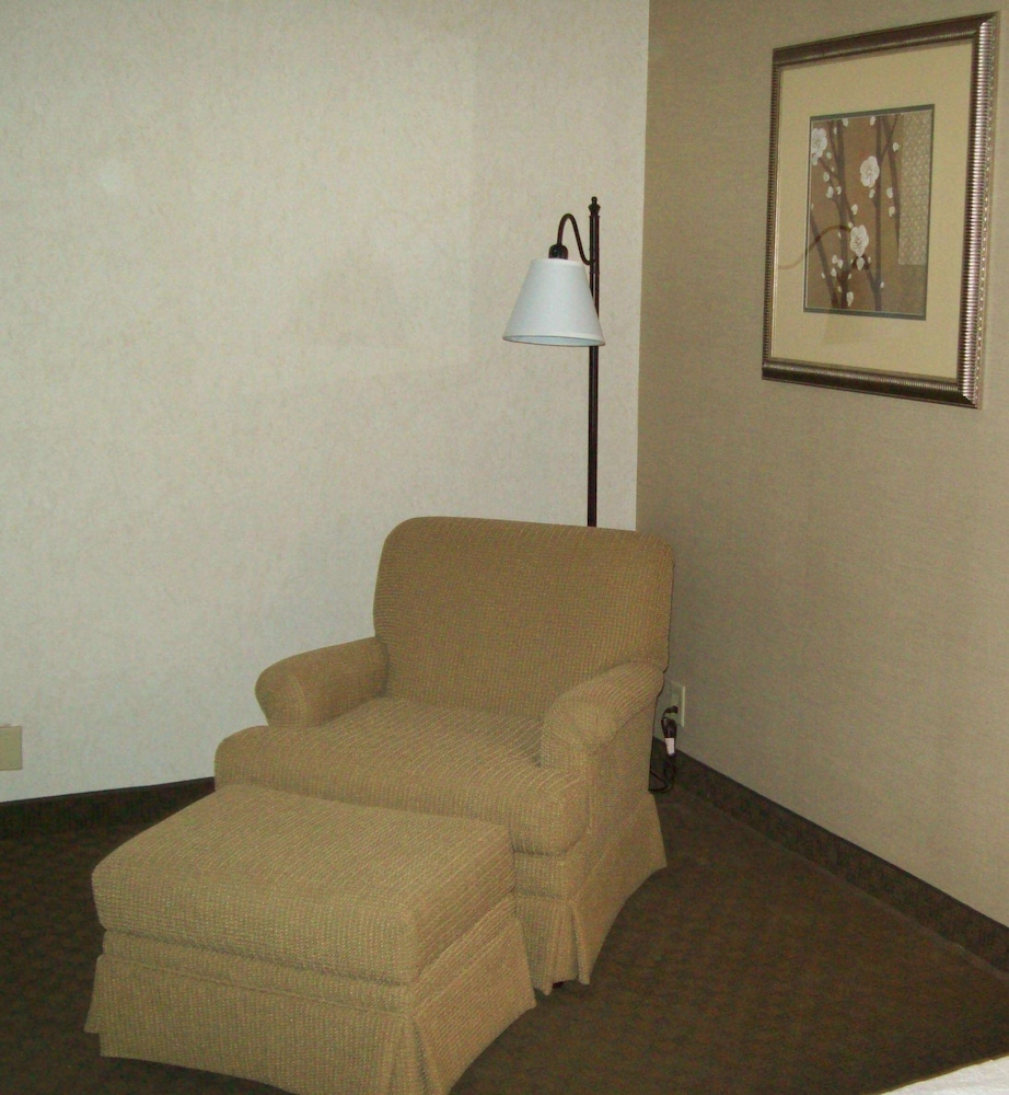 Hampton Inn Sidney 25/41