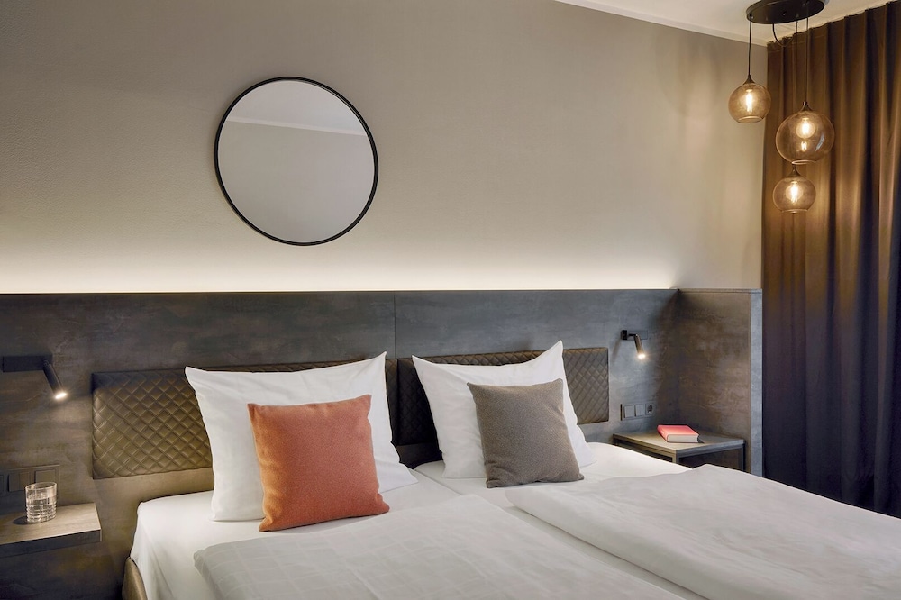 Junges Hotel Hamburg 21/50