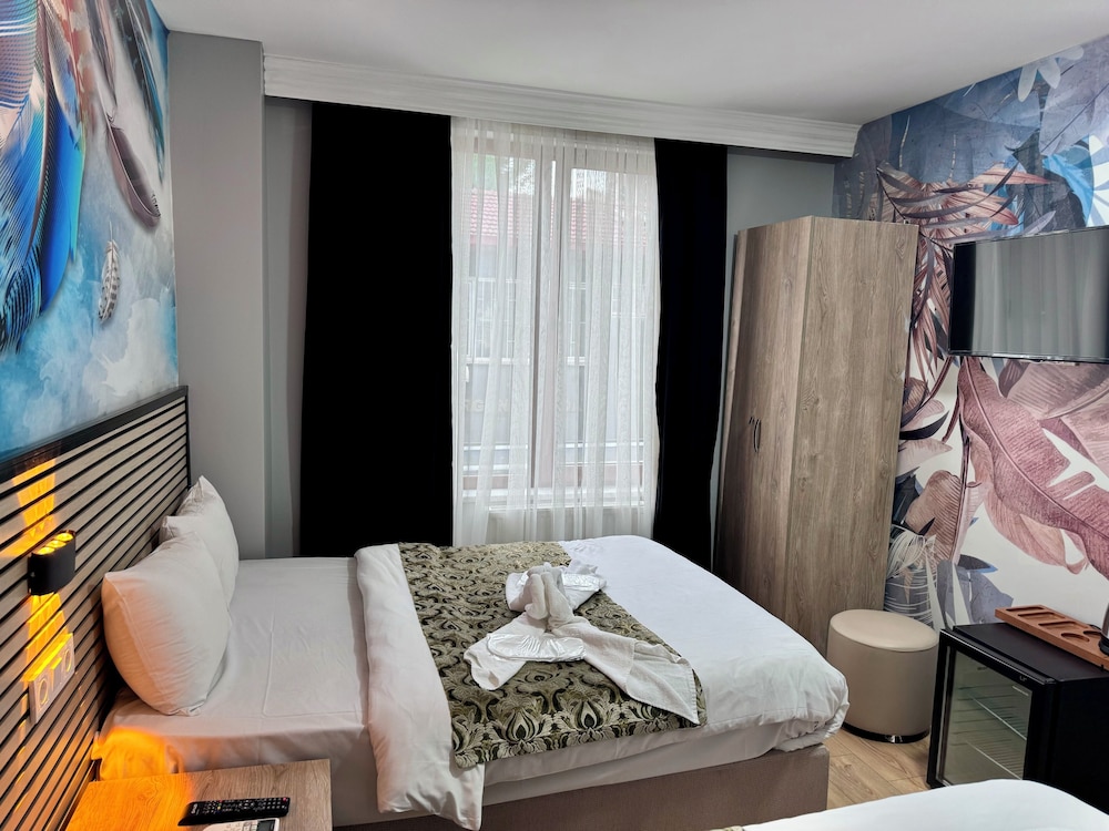 Abisso Hotel 7/54