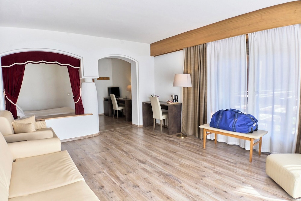 Hotel Trento 59/70