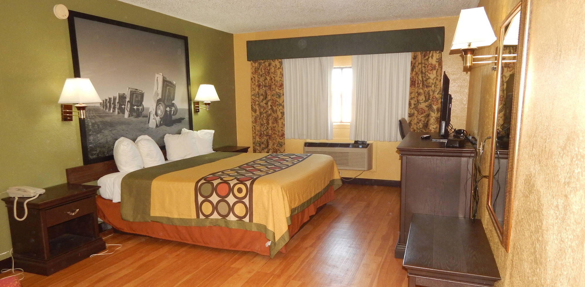 Room, King Bed