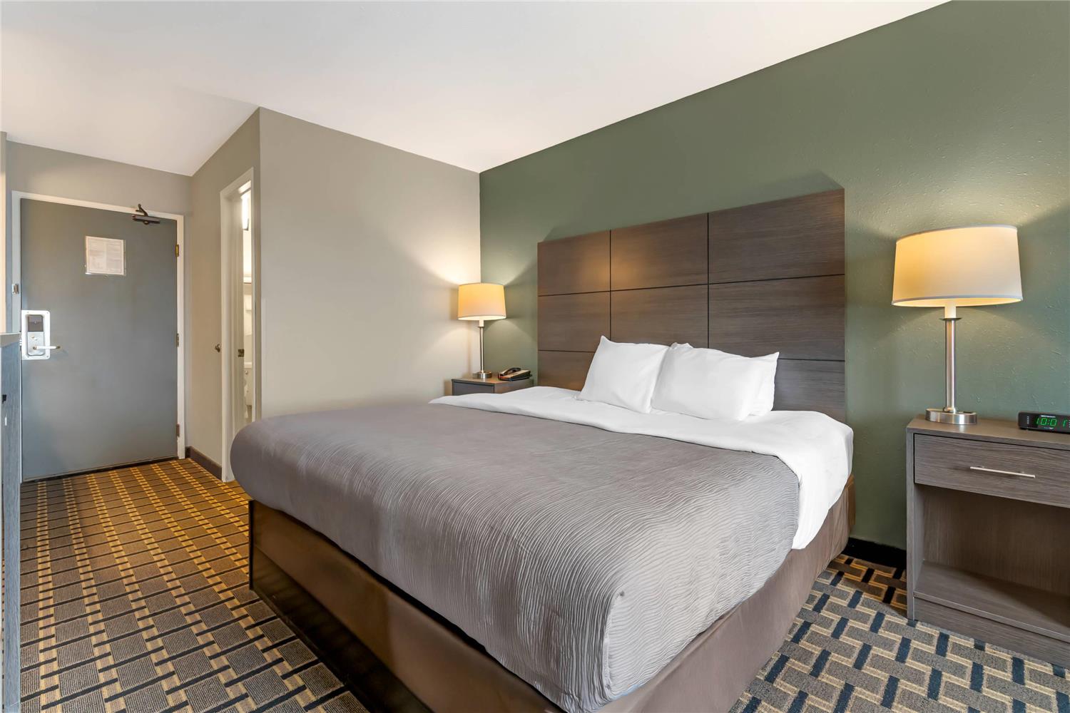 غرفة بسرير كينج، Quality Inn Mauston I-90 5/7