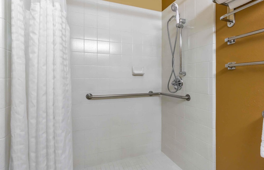 Extended Stay America Seattle-Bellevue-Factoria 51/54