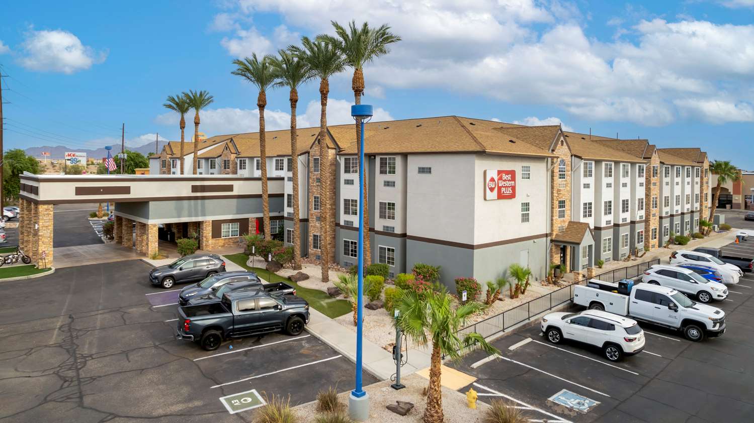 Best Western Plus Yuma Foothills Inn & Suites 37/41