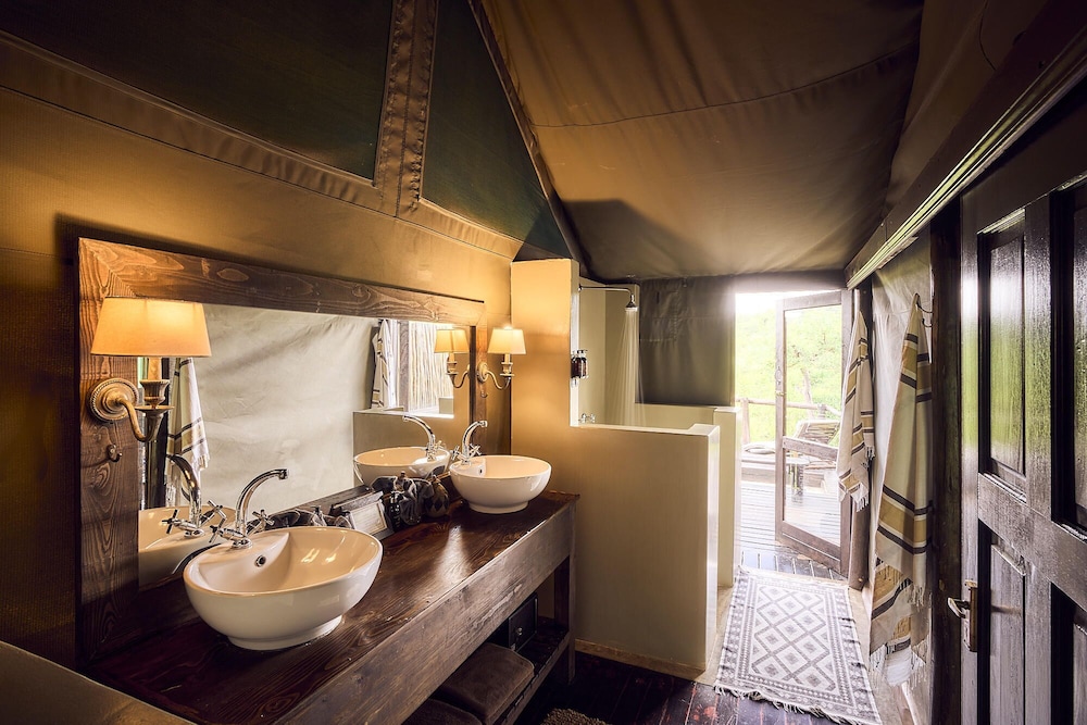 Parsons Hilltop Safari Camp 48/49