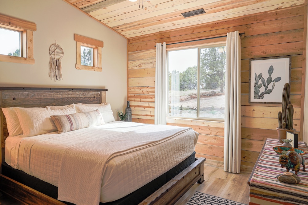 Family, House, 1 Queen and 4 Single Beds, Valley View