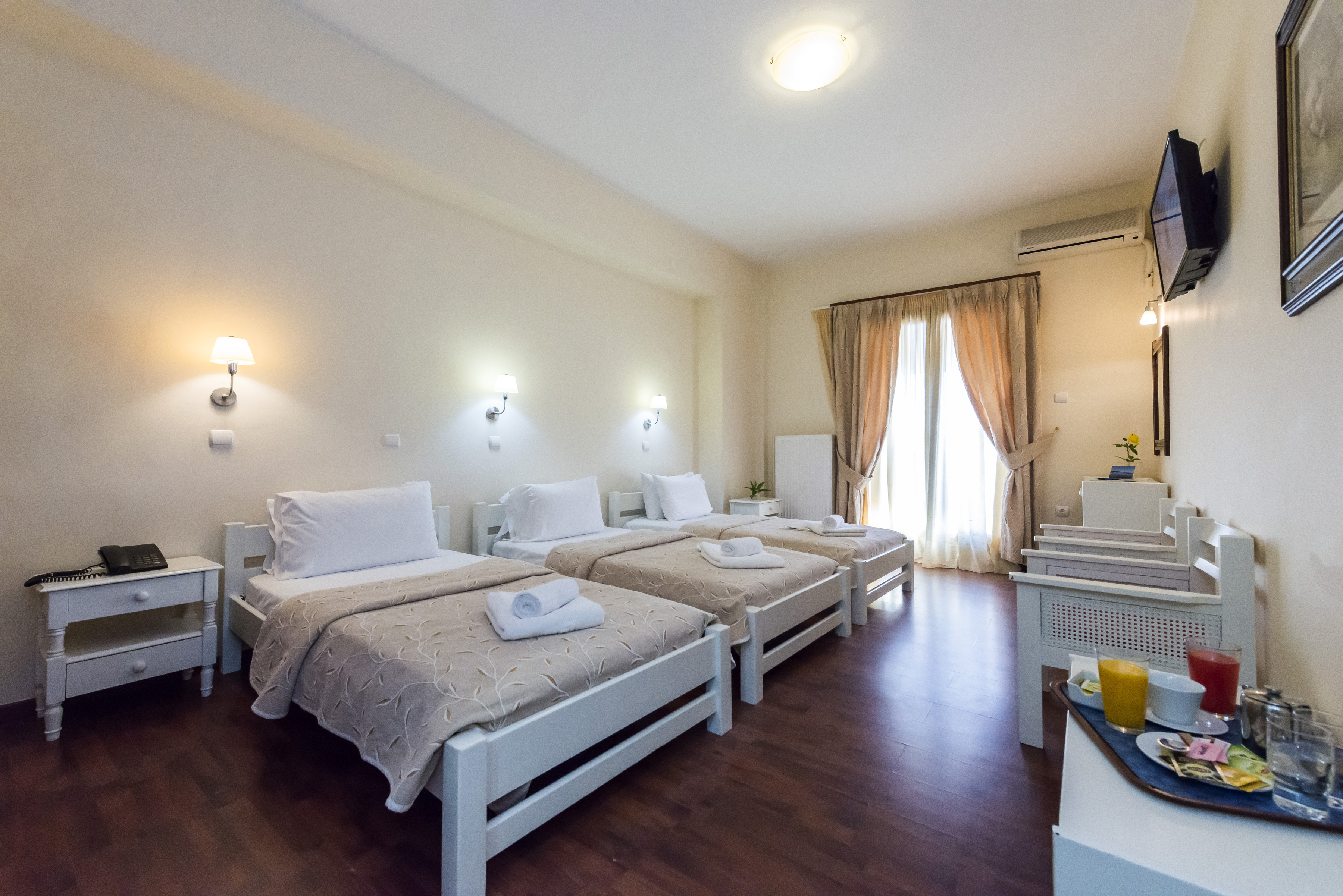ROOM, TRIPLE, SEA VIEW