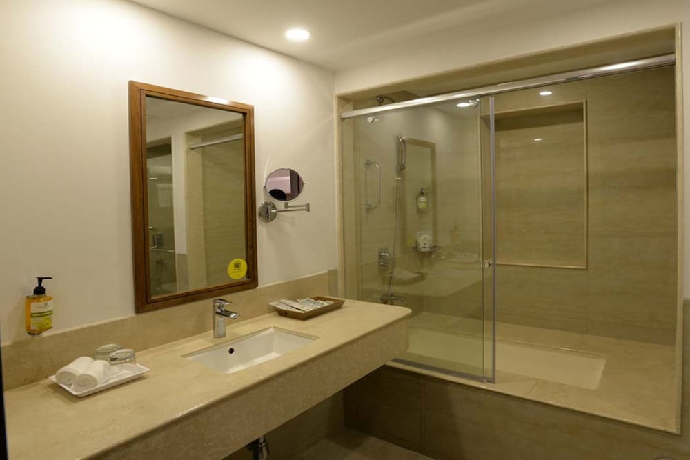 Lemon Tree Hotel Coimbatore 34/35